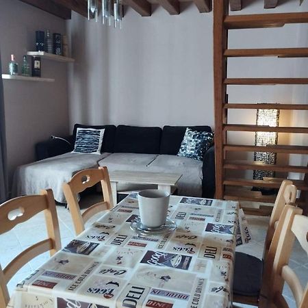 Ferienwohnung Charmante Petite Maison De Bourg Autry-le-Chatel Exterior foto
