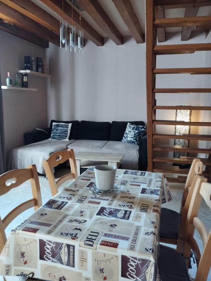 Ferienwohnung Charmante Petite Maison De Bourg Autry-le-Chatel Exterior foto